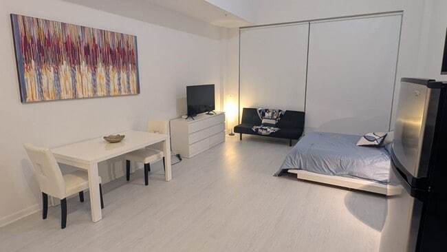 Building Photo - 244 Biscayne Blvd