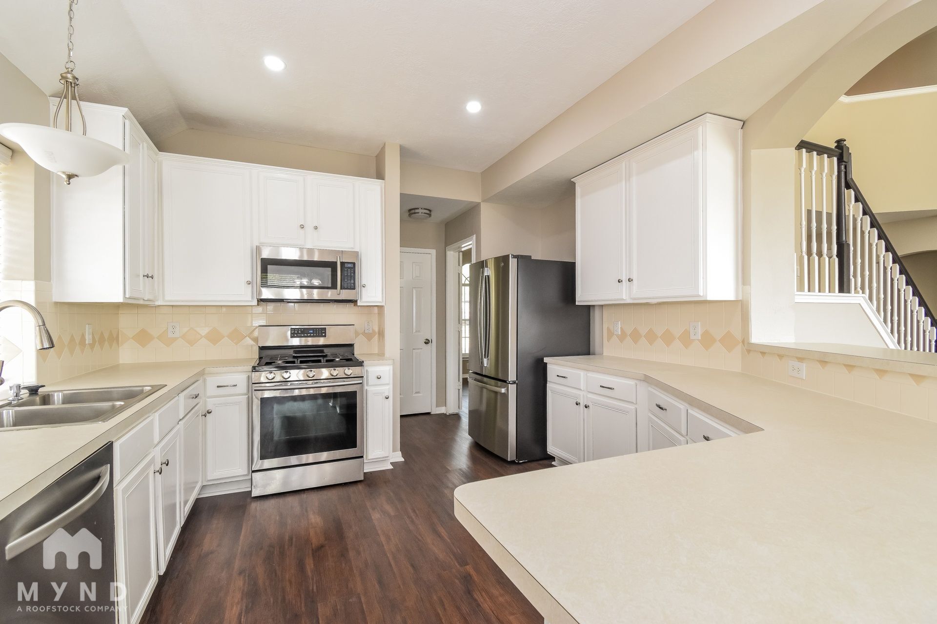 Building Photo - 2131 Crimson Lake Ln