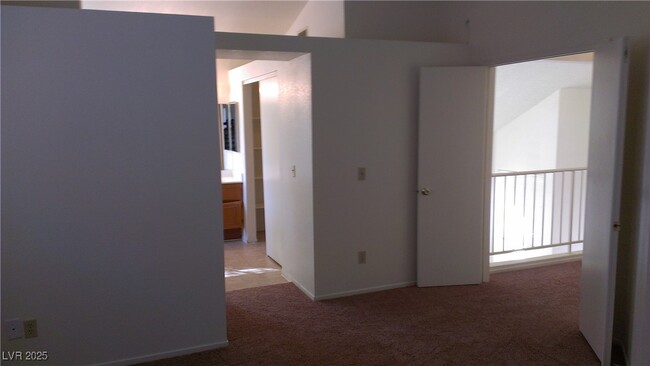 Building Photo - 1105 Overture Dr