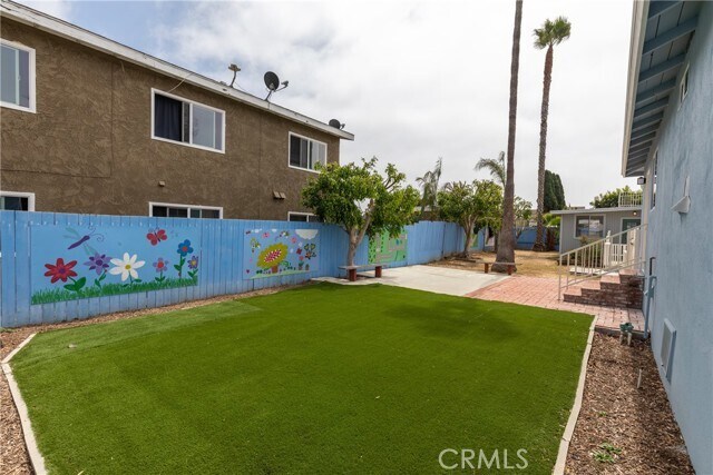 Building Photo - 2218 Placentia Ave