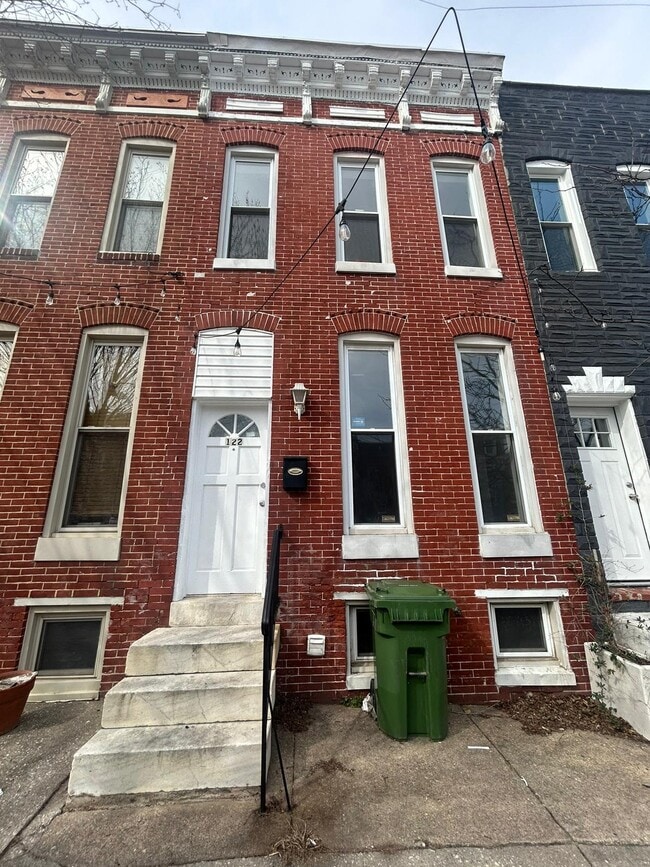 Primary Photo - 122 N Patterson Park Ave