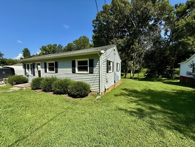 Building Photo - 1602 Glenside Dr