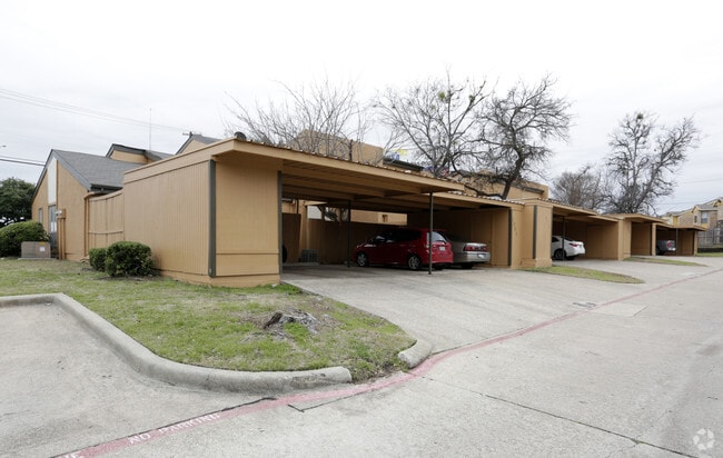 Building Photo - Oaks Branch
