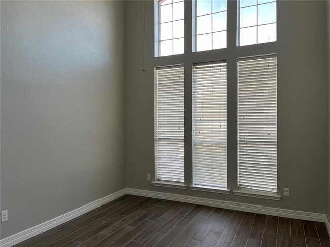 Building Photo - 22603 Torrisdale Ln