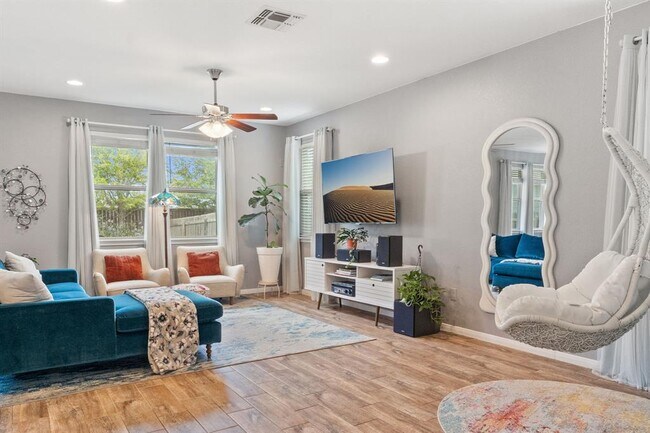 Building Photo - 1306 Falconer Wy