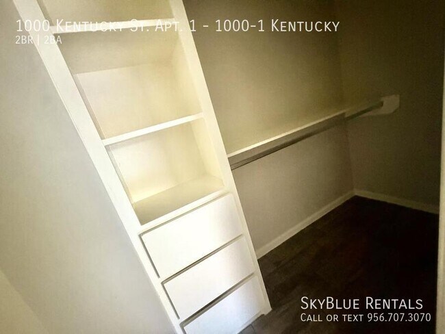 Building Photo - 1000 N Kentucky St