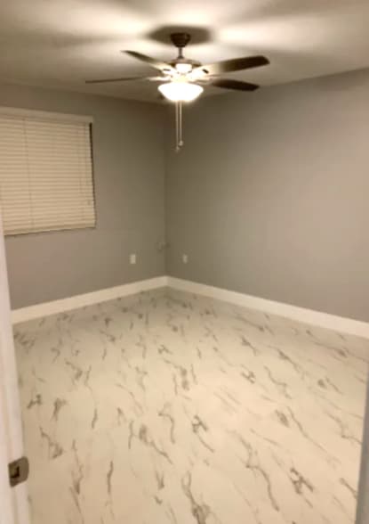 Building Photo - 1101 SW 122nd Ave