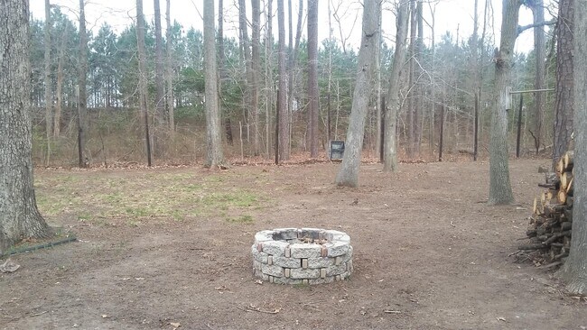 Building Photo - 1593 Winthrope Dr