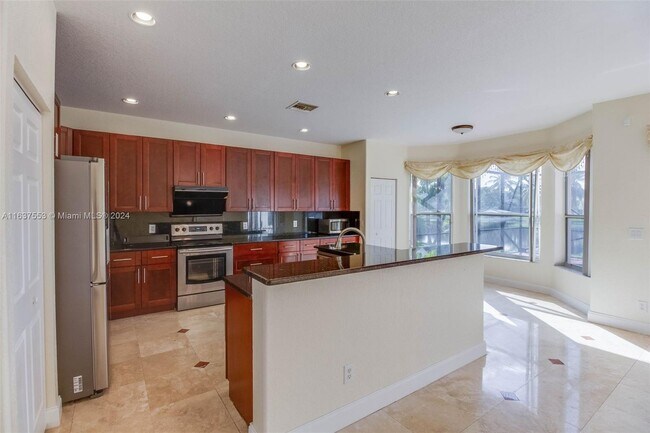 Building Photo - 2231 SW 164th Ave