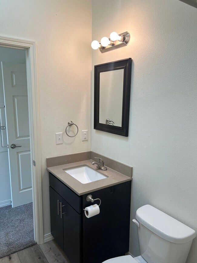 Building Photo - Evergreen Multiplex