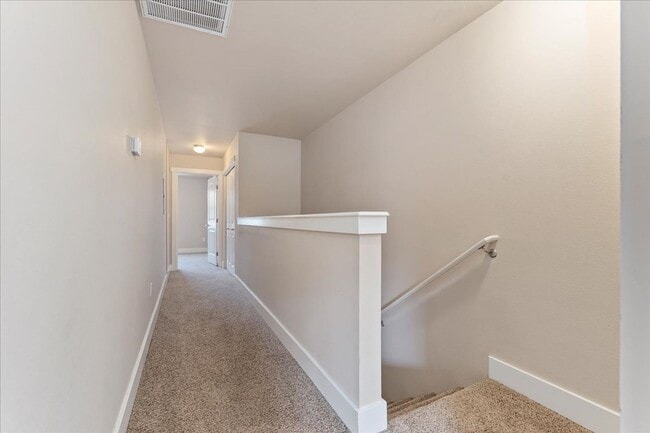 Building Photo - 9824 W Rosecroft Ct
