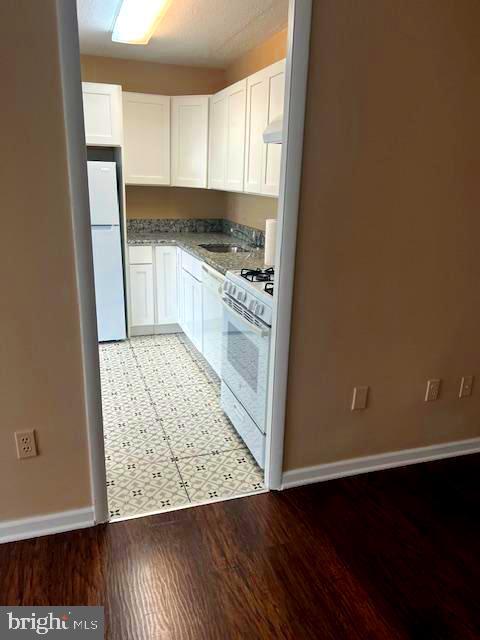 Building Photo - 401 Cooper Landing Rd