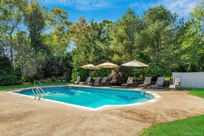 Building Photo - 3045 Rocky Point Rd