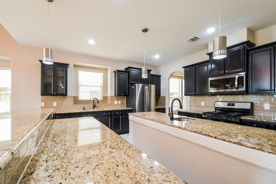 Building Photo - 3942 Catania Bay Ct