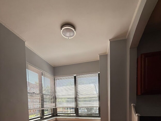 Building Photo - 7 Chestnut St