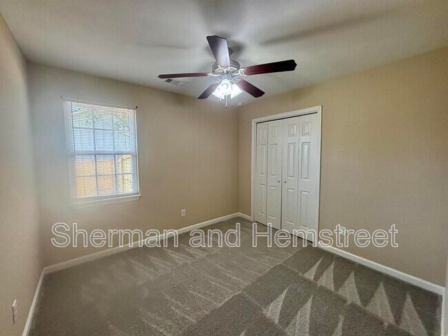 Building Photo - 636 Bridgton Dr