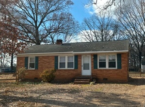 Building Photo - 508 Eastside Dr