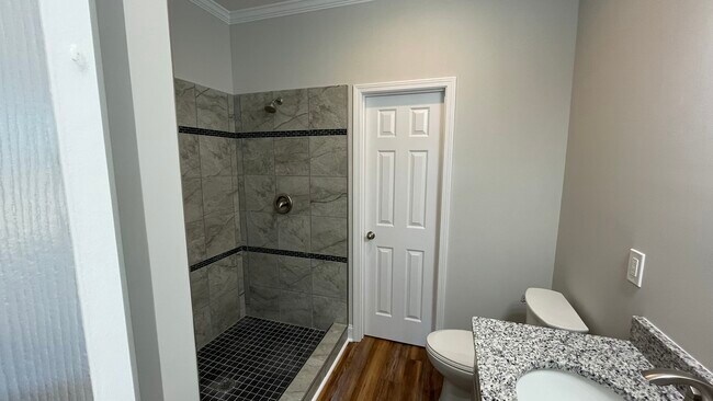 Building Photo - 53 Dewitt Lowery Rd