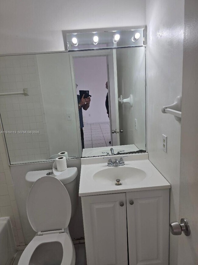 Building Photo - 7510 SW 153rd Pl