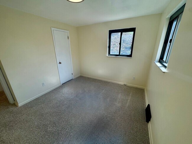 Building Photo - 229-231 Marylea Avenue (LO)