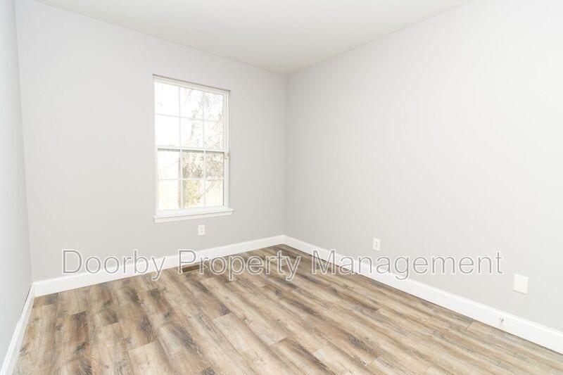 Building Photo - 1913 Tuskegee Blvd