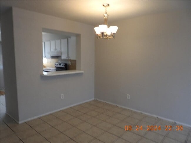 Building Photo - 6305 Westward St