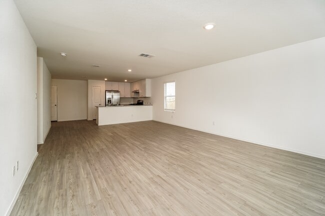 Building Photo - 5924 Sunset Song Ln