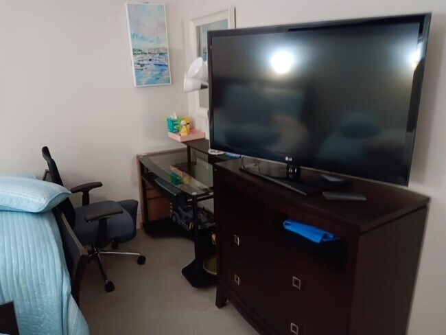 Building Photo - 4280 Galt Ocean Dr