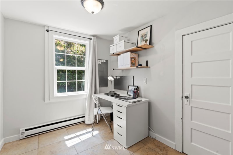 Building Photo - 8129 9th Ave SW