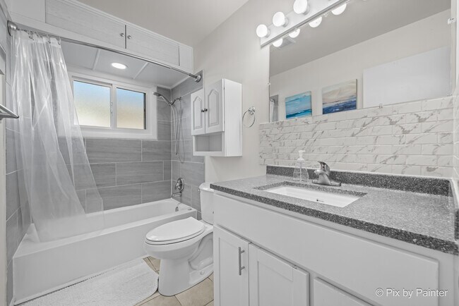 Building Photo - 538 Harold Ave