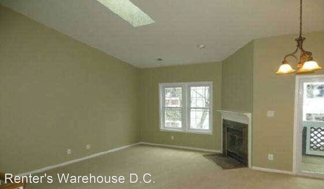 Building Photo - 12898 Grays Pointe Rd