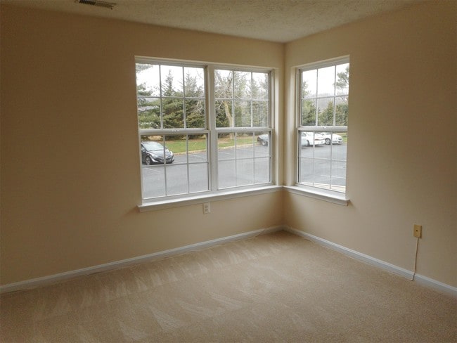 Building Photo - 108 Bayland Dr