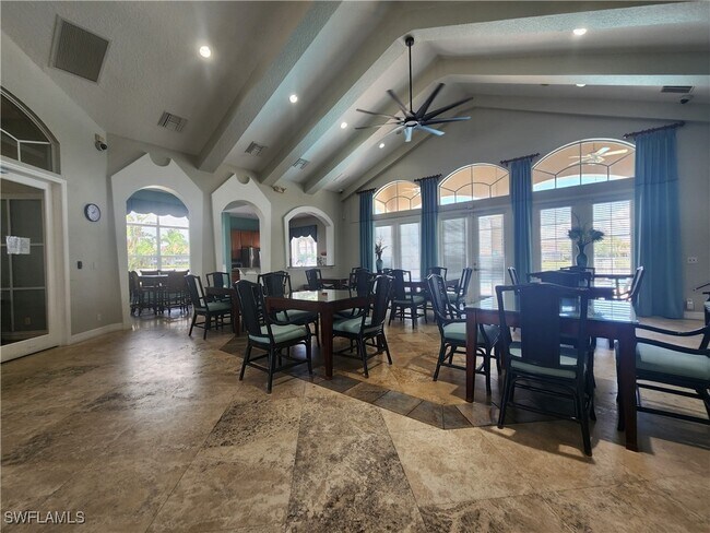 Building Photo - 9270 Belleza Way
