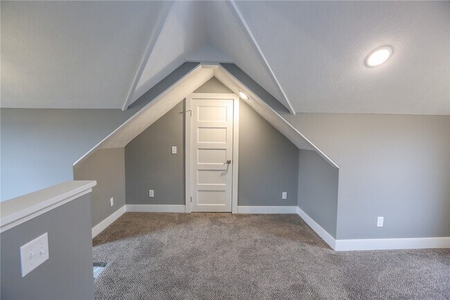 Building Photo - 1370 Bay Shore Blvd