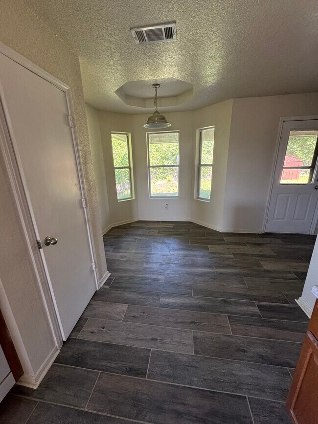 Building Photo - 1701 Prestige Loop