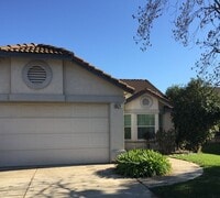 Building Photo - House for Rent