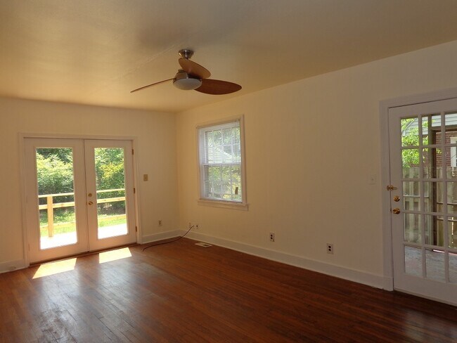 Building Photo - 8804 Semmes Ave