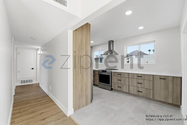 Building Photo - 4142 E Calle Redonda