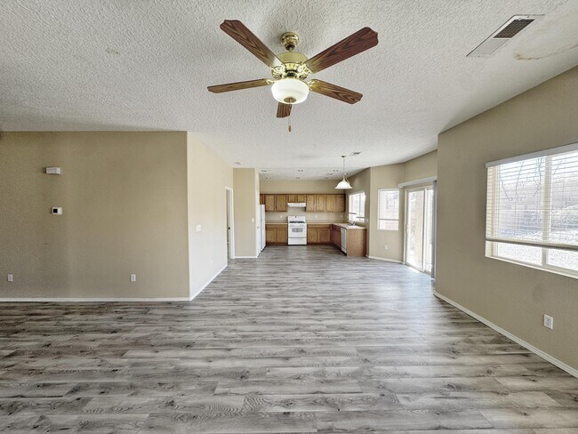 Building Photo - 1131 Pacaya Dr NW