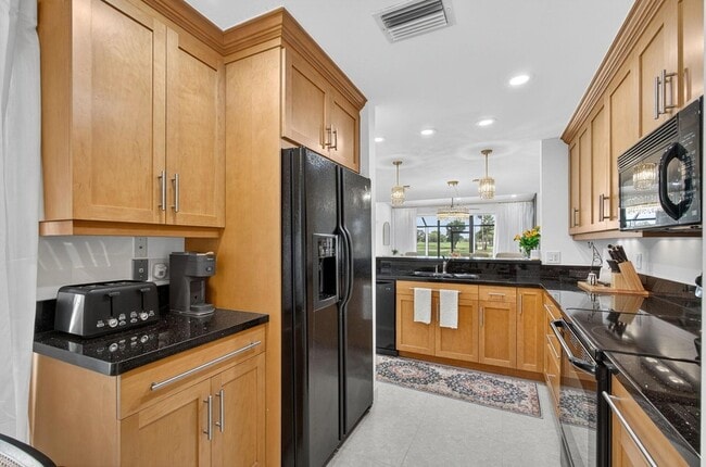 Building Photo - 479 Prestwick Cir