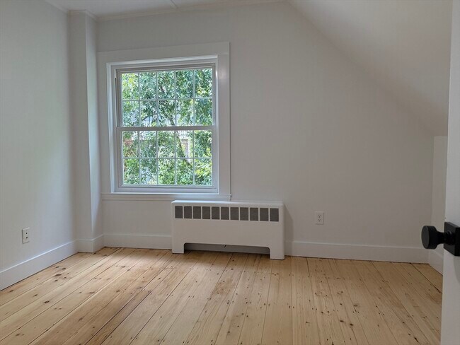 Building Photo - 23 Ingalls Terrace
