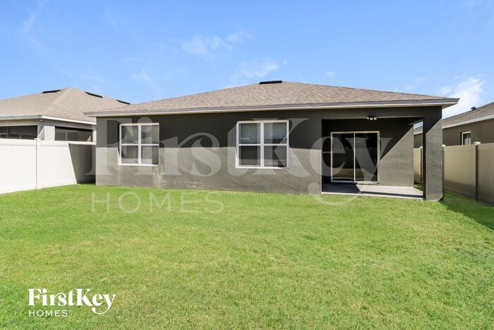 Building Photo - 819 Guadalupe Dr