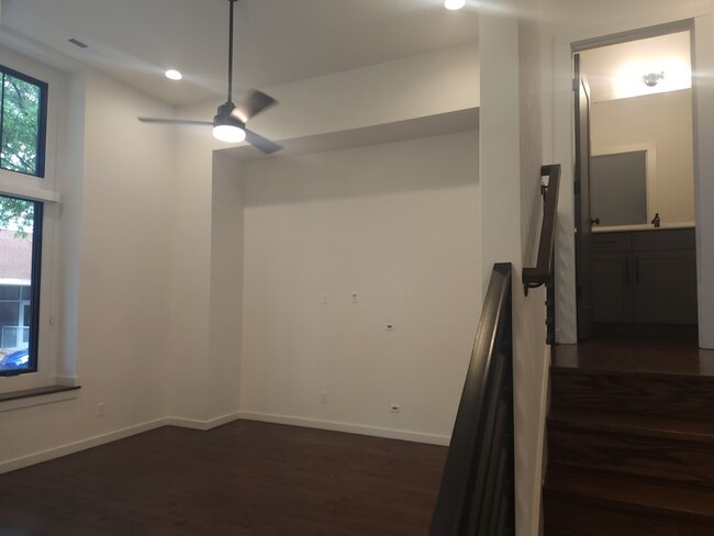 Building Photo - Modern Brownstone 3 Bedrooms, 3.5 Baths lo...