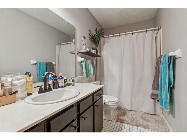 Building Photo - 2265 Oregon Ct