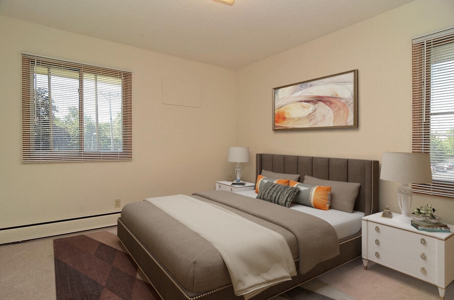 Building Photo - 6301 Pleasant Ave