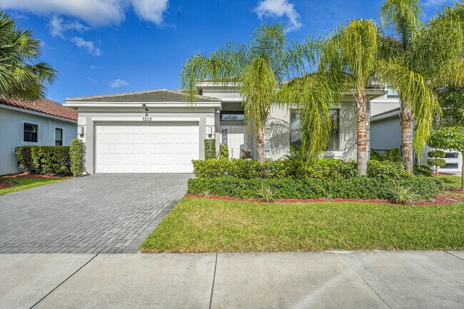 Primary Photo - 7272 Estero Dr
