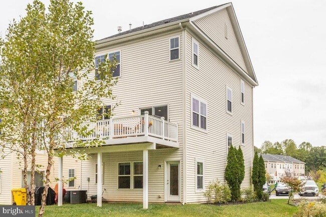 Building Photo - 311 Kahler Way