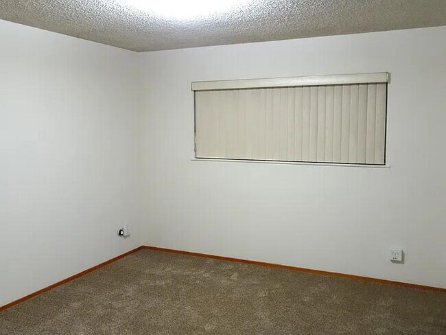 Building Photo - single family home