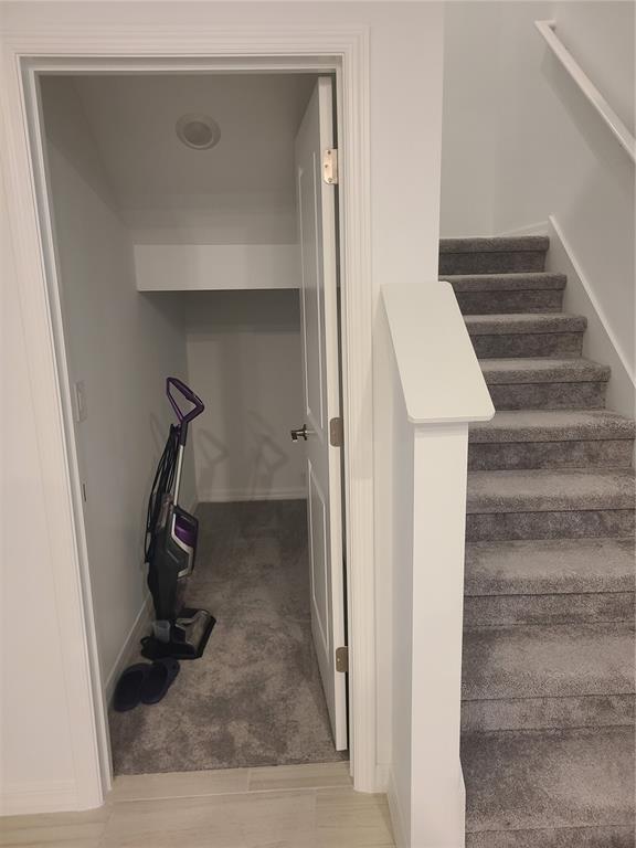 Building Photo - 34917 Kircher Dr