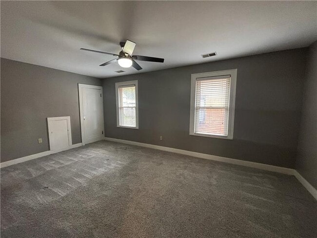 Building Photo - 2662 Beaver Rd